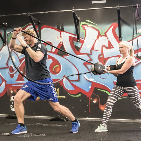 AEROBIS revvll PRO – unser bester Endlos-Seiltrainer